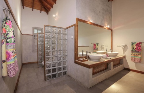 Negombo Hotel | Villa Hundira