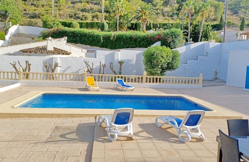 Benimeit Chalet De Esquí | Vivienda de vacaciones con piscina privada en Moraira, Costa Blanca, España para 4 personas