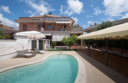 Cerveteri Villa | VILLA IARA
