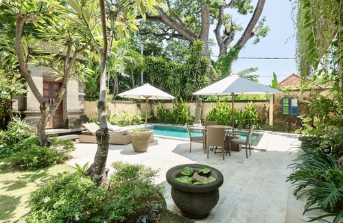 Sanur Villa | VILLA IBU 3 PISCINA BDRM A 50 METROS DE LA PLAYA