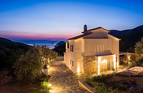 Skopelos Villa | Villa Idealia Skopelos Island