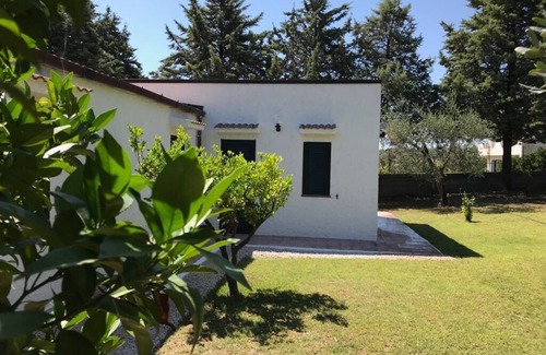 Pisticci Villa | VILLA IL CARRUBO-unit2 € 500 por semana con 3 dormitorios para 10 personas