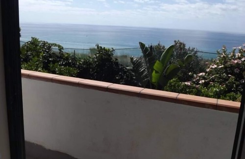Menfi Villa | Villa inmersa en el verde, con impresionantes vistas al mar en Porto Palo di Menfi