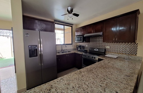 Comunidad Villa | Villa en Residencial Tranquilo y Seguro