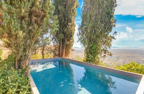 Cortona Villa | Villa in Cortona With Pool