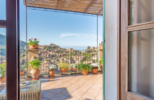 Deia Villa | VILLA EN DEIA CON VISTAS PANORAMICAS EN UN ENTORNO IDILICO
