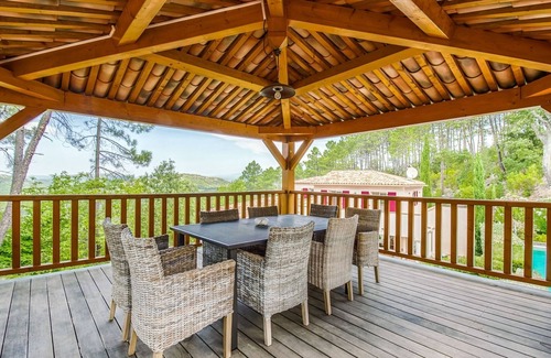 Le Muy Villa | Villa en Le Muy con piscina y bosque