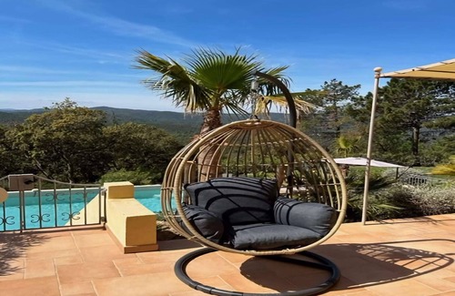 Le Muy Villa | Villa en Le Muy con piscina y lago