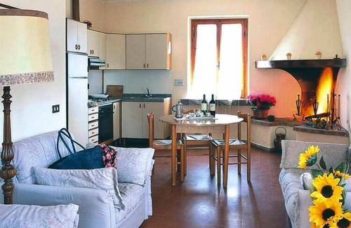 Montaione Apartamento | Villa en Montaione con Piscina y Vino