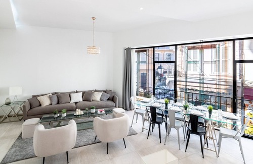 Le Suquet Casa | Villa in the city center with roof terrace.