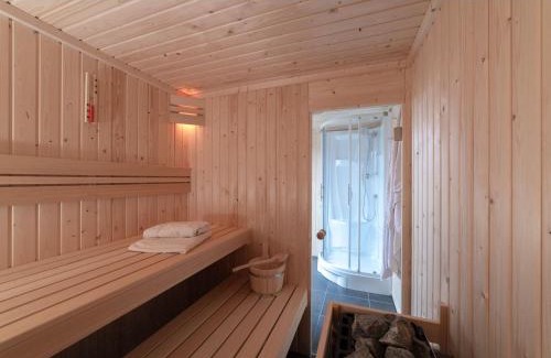 Colijnsplaat Casa | Villa in Zeeland with Jacuzzi and Sauna, cleaning included