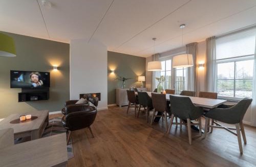 Colijnsplaat Casa | Villa in Zeeland with Outdoor Jacuzzi