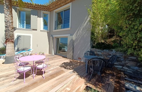 Le Rayol Casa | Villa Indépendante 4 Personnes Vue mer Panoramique, Terrasse et Jardin