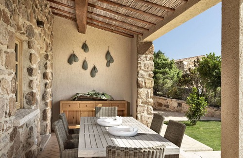 Arzachena Villa | Villa 'India' con vistas al mar, Wi-Fi y aire acondicionado