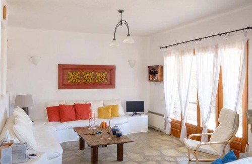 Koundouros Villa | Villa Ioanna: Your dream summer home! (10-years a host, new here, reduced rates)