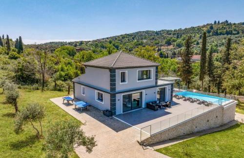 Petaleia Villa | Villa Ioannis by Villa Plus