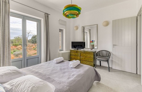 Ampelas Villa | Villa Iremía - Family house with beach access