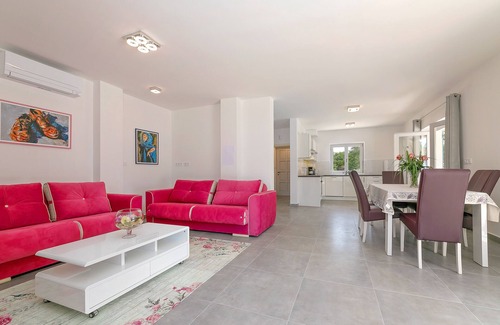 Funtana Villa | Villa Irena Funtana in a quiet location, with pool close to Zelena Laguna Resort