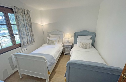Sillans-la Cascade Casa | Villa Isabella - Cosy Villa Avec Piscine Avec vue Pour 4 Pers