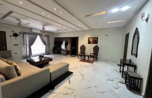 Islamabad Villa | Villa Islamabad Central Hill View Park View