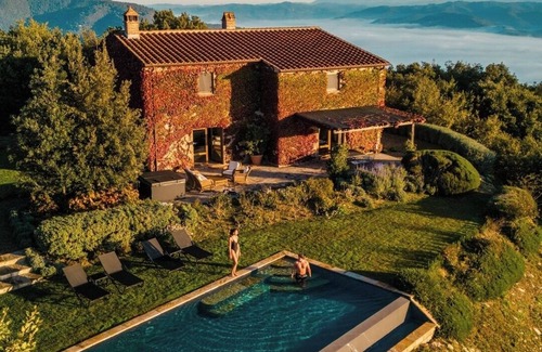 San Giovanni del Pantano Villa | Villa Carmina - Private villa with heated pool