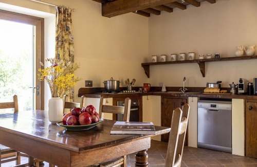 Montelovesco Villa | Villa en San Giovanni Del Pantano con 6 habitaciones, capacidad 12