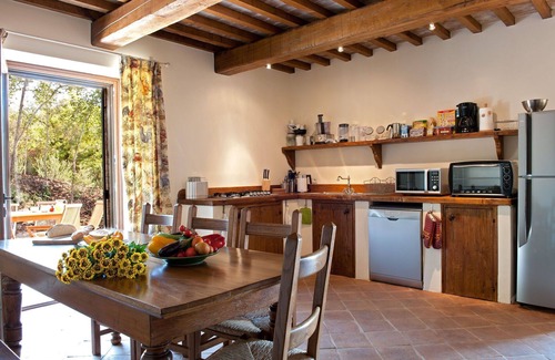Montelovesco Villa | Villa en San Giovanni Del Pantano con 6 habitaciones, capacidad 12