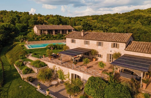 San Giovanni del Pantano Villa | Villa Monte Verde by Miani Group