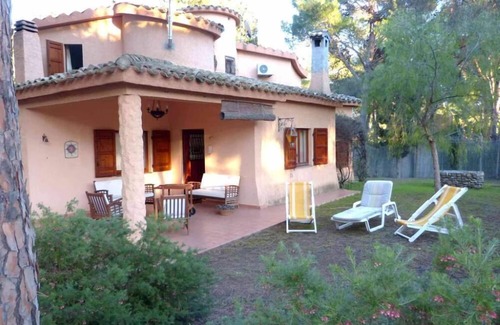 Santa Margherita di Pula Villa | Villa a 200 metros de la playa de Santa Margherita di Pula, con gran jardín.