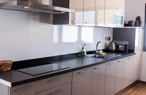Caleta de Fuste Villa | Villa James es una nueva villa de 3 dormitorios y dos baños en el desarrollo Campo de golf