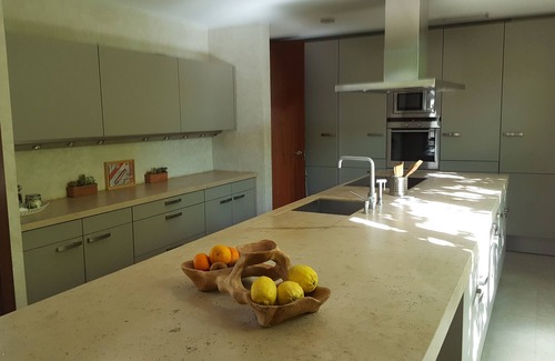 Gelves Villa | Villa Jardines Piscina-10 Minutos Sevilla Centro-Wifi Gratis-Aire Acondicionado