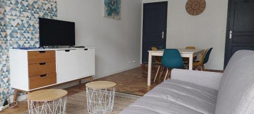 Mont-Dore Apartamento | Villa Jean Julien - Le Sancy - Wifi - 2 chambres - 2 Salles d'eau - Rdc - 8 personnes - Terrasse