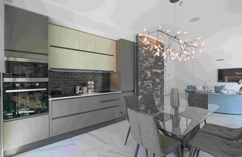 Moltrasio Villa | Villa en Moltrasio con 6 habitaciones, capacidad 11