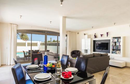 Corralejo Villa | Villa Juliana by Villa Plus