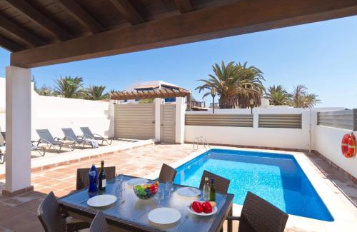 Corralejo Villa | Villa Juliana by Villa Plus