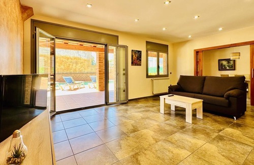 Llagostera Villa | Villa Julius - Costabravasi