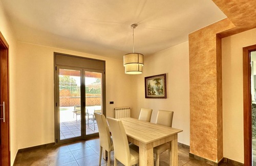 Llagostera Villa | Villa Julius - Costabravasi
