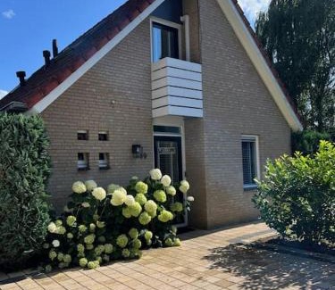 Wijchen Casa | Villa June Rosy