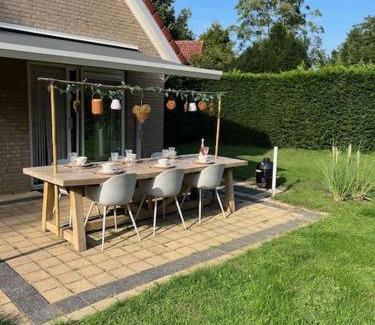 Wijchen Casa | Villa June Rosy