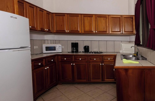 El Cerro Villa | Villa Junior # 3 w/ Pool & Kitchen – Minutes from Manuel Antonio Beach