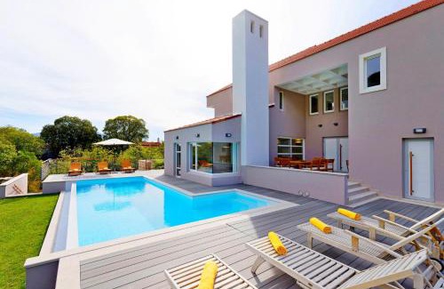 Tucepi Villa | Villa Jure with heated pool, great garden, quiet location