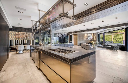 Hollywood Hills West Casa | Villa Kaleida - Sleek Modern Sunset Villa with Eclectic Style & Infinity Pool