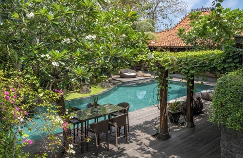 Bukit Villa | Villa Kapungkur | 5BR Luxury Balinese-Style Villa w/ Breakfast