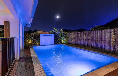 Trinity Beach Casa | Villa Keluarga; 4BR Family Retreat: Pool, PS4, BBQ