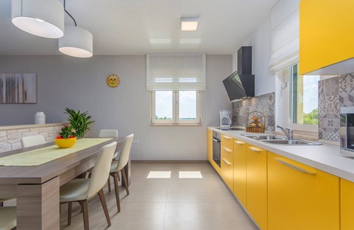 Marasi Villa | Villa Kiara with Swimming Pool
