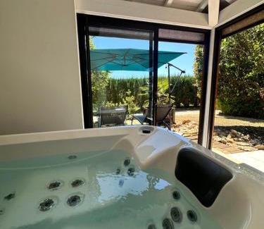 Vitrac Apartamento | Villa KIKO, Gîte Spa & Sauna privatifs -5 min- Sarlat