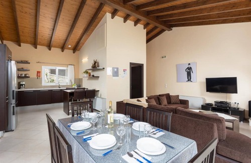Katavolos Villa | Villa Konstantinos - Tres Habitaciones Villa, Capacidad 8