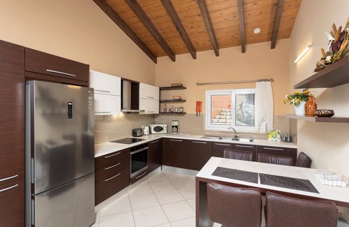 Katavolos Villa | Villa Konstantinos - Tres Habitaciones Villa, Capacidad 8