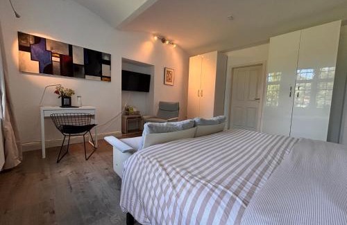Waake Cama Y Desayuno | Villa Krafft Bed&Breakfast