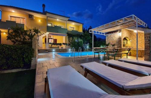 Solin Casa | Villa KRNIC SOL - Split, Solin with a heated pool